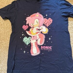 Sonic Amy  T-Shirt with Pink Character Design